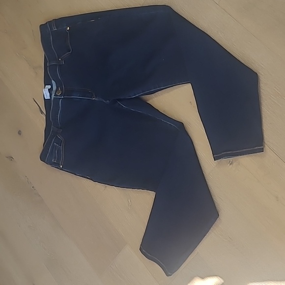 EUC Lane Bryant Jeans Women's sz 22 Mid Rise Skinny Leg Dark Wash Denim Jean - Picture 1 of 12